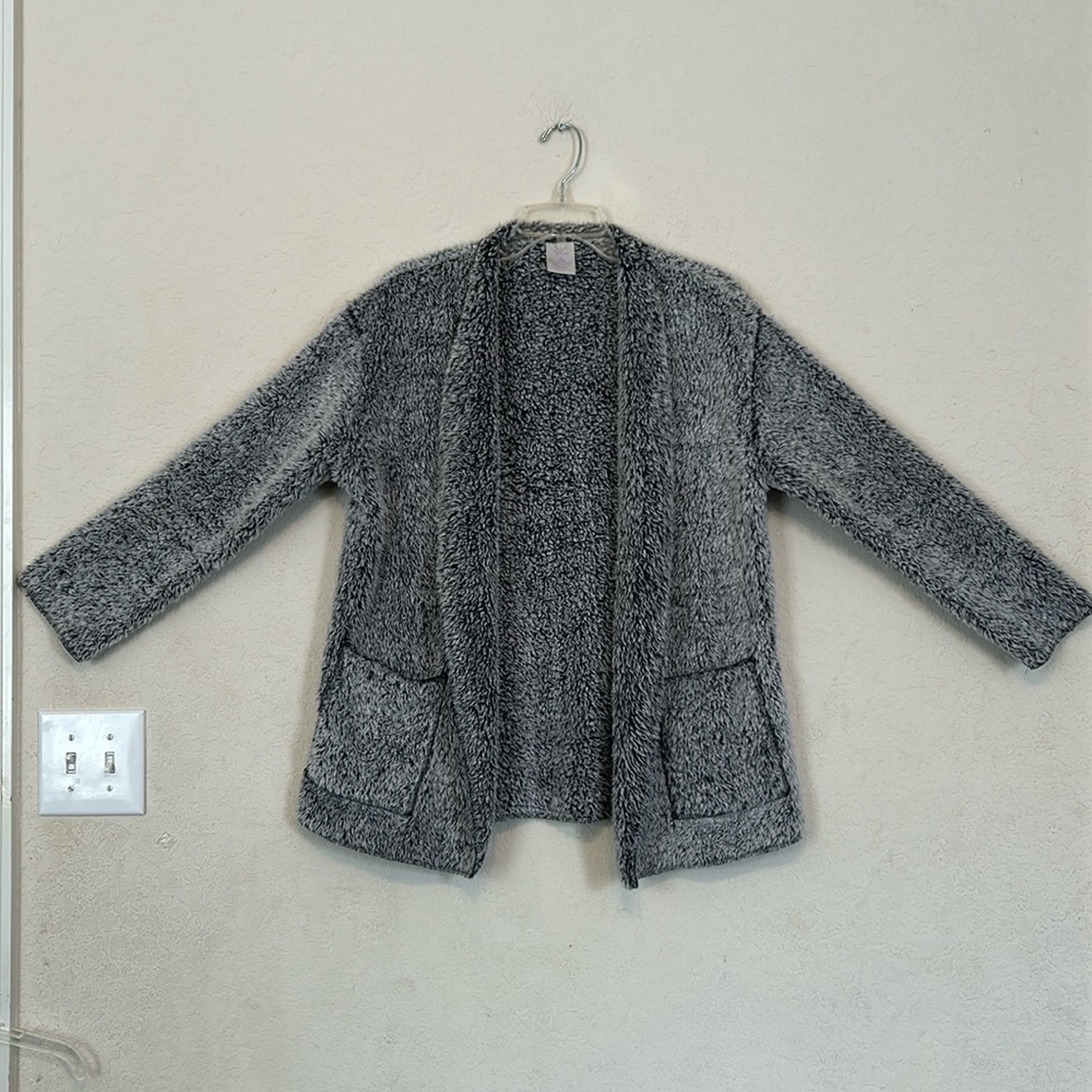 Secret Treasures lounge cardigan size:medium
